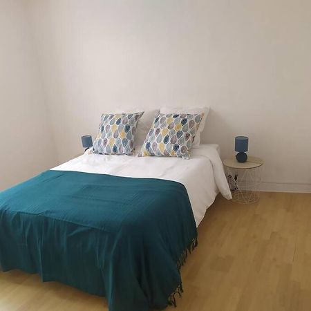 Civray  Maison De Ville Tres Lumineuse מראה חיצוני תמונה